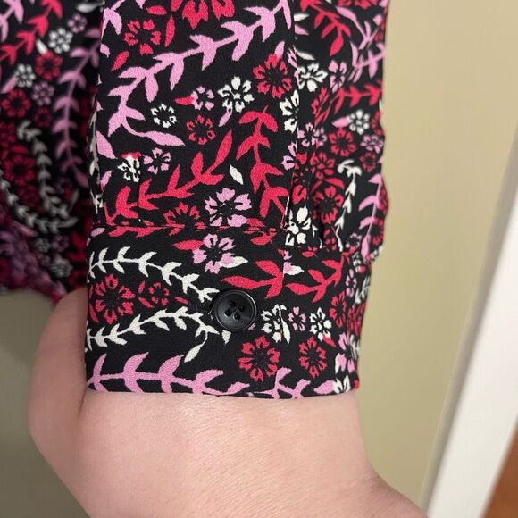 Talbots Womens Pink Black White Floral VNeck Blouse Petite Large LP - Picture 7 of 10